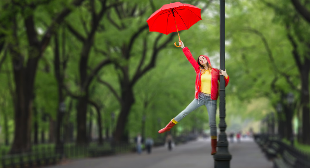 Singing in the rain, actress, red umbrella, lamppost
